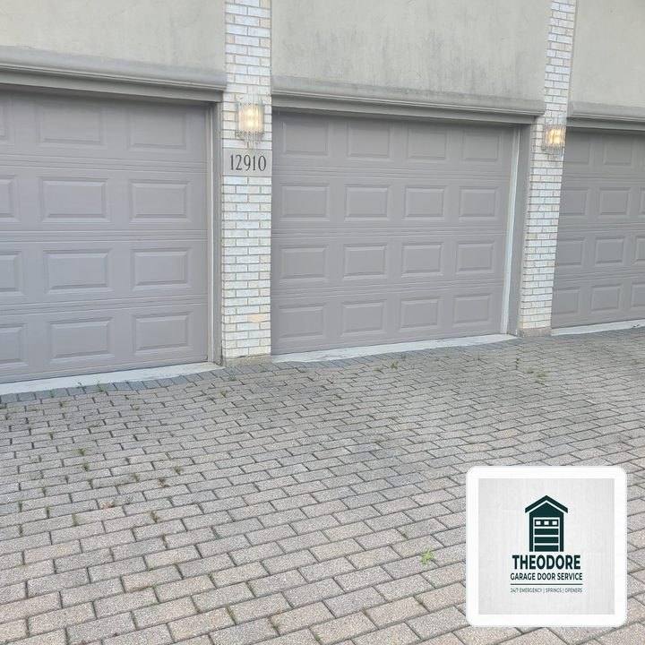 Off-Track Garage Door Emergency Realignment & Laser Calibration in Duncanville, TX